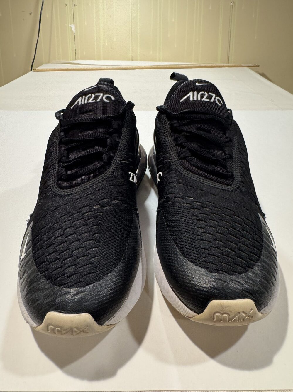Nike Air Max 270 Women’s Size 10 Black White Sneakers AH6789-001